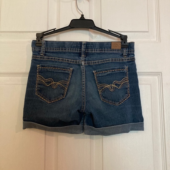 Jordache Medium Wash Midi Short Jean shorts - Picture 4 of 6